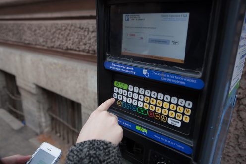 Решение о новых платных парковках в Петербурге примут после старта ЗСД