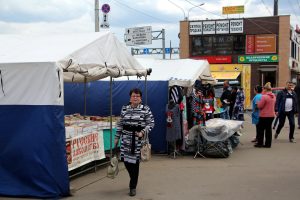 уличная торговля палатки ларьки метро парнас