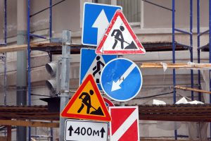 дорожные работы знаки ремонт дорог объезд