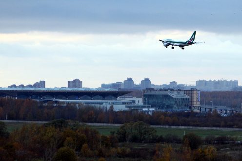 Пулково отремонтирует перрон за 1,8 млрд руб. Пулково отремонтирует перрон за 1,8 млрд руб.