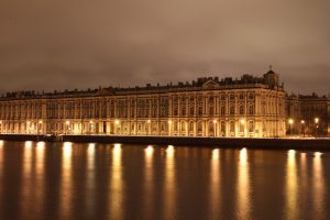 В «Час Земли» в Петербурге затемнят более 40 крупных объектов