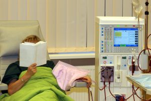Суд в Петербурге оштрафовал больницу за работающее отделение гемодиализа