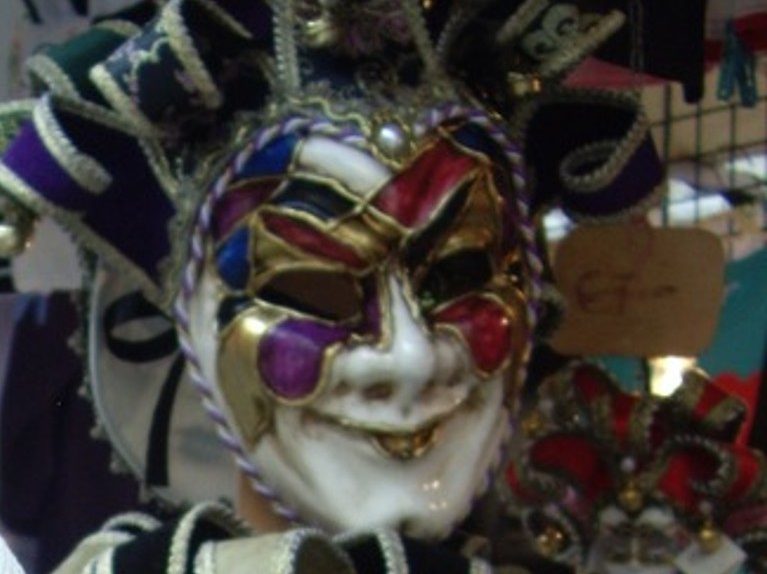 венецианская маска, тупое фото скороспеловой