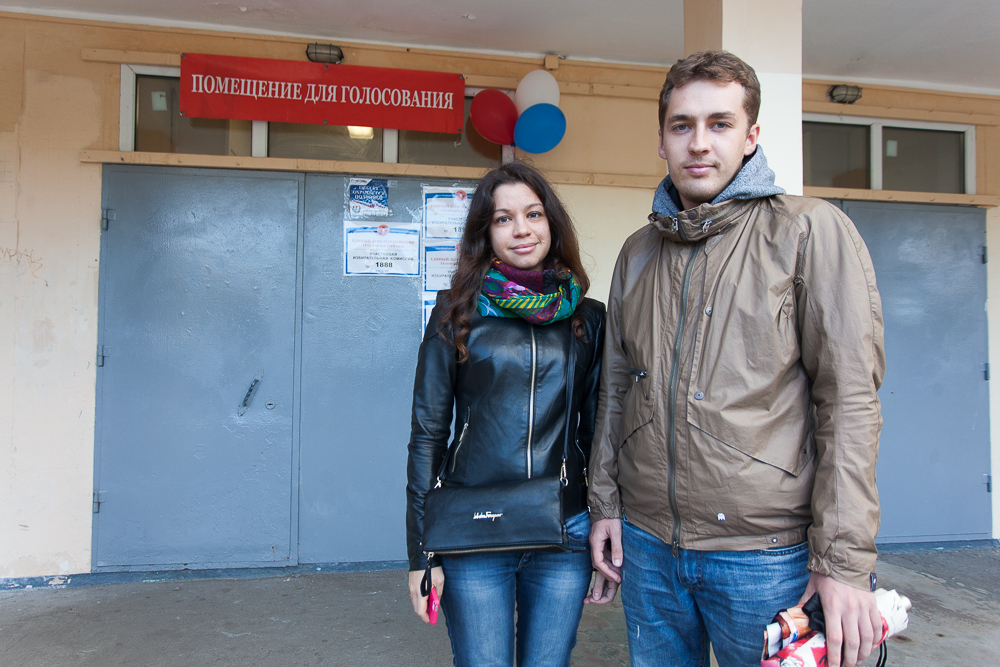 Максим, аспирант и Алена, IT-специалист