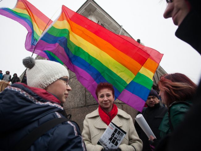 марш против ненависти оппозиция демпет ЛГБТ