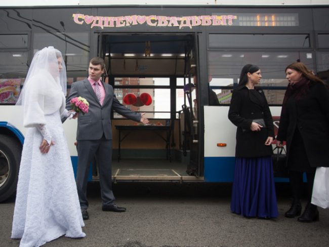 свадьба в троллейбусе
