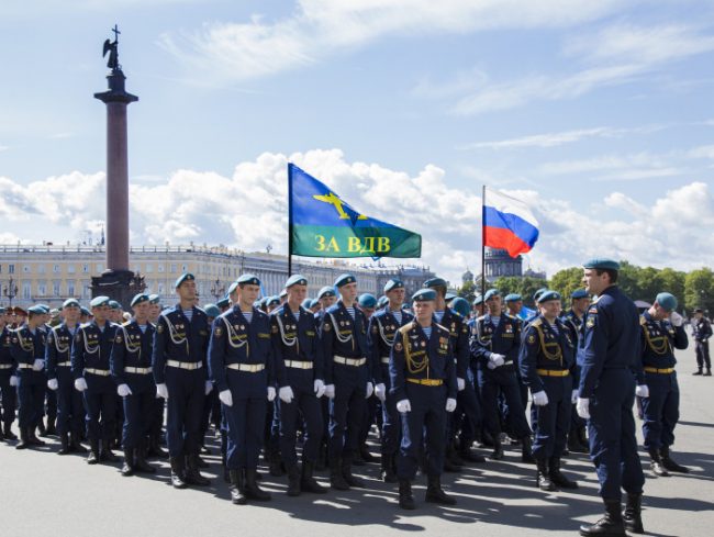 день вдв десантники шествие возложение