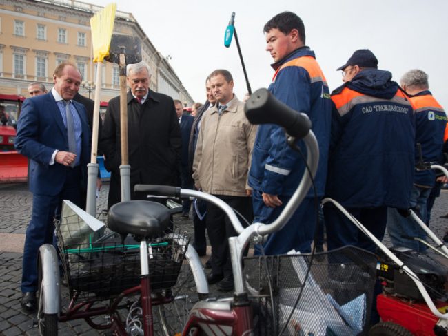 снегоуборочная техника на дворцовой полтавченко