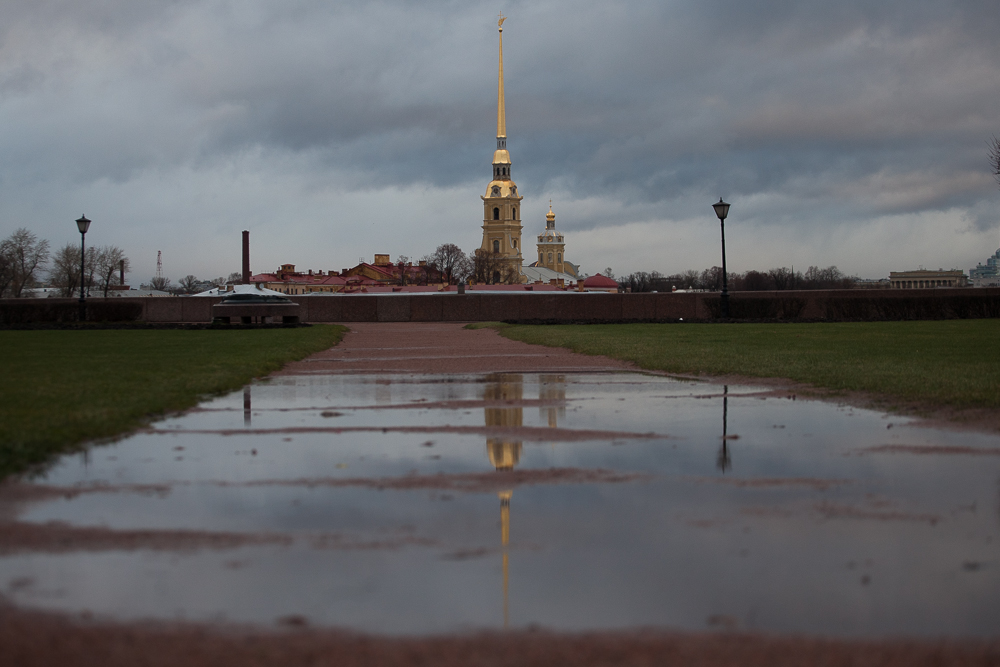 петропавловская крепость петербург дождь