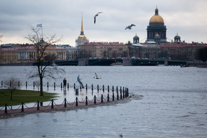 наводнение петербург нева исаакиевский собор