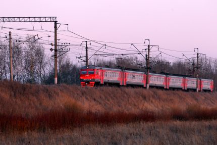 электричка электропоезд варшавское направление железная дорога железнодорожный транспорт