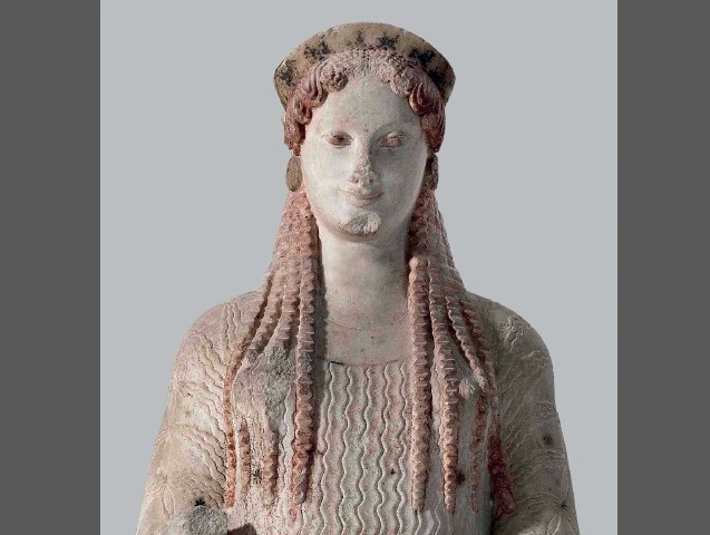 статуя коры