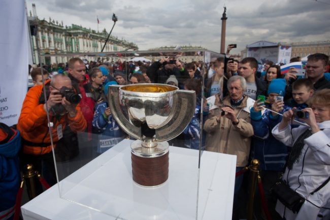 флэшмоб чемпионат мира по хоккею дворцовая площадь кубок