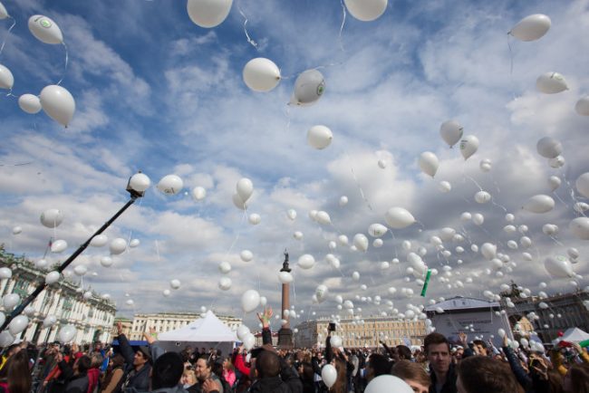 флэшмоб чемпионат мира по хоккею дворцовая площадь