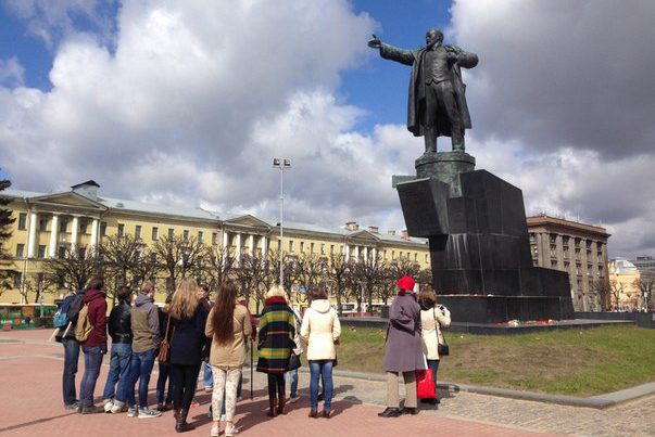 площадь ленина экскурсия дом молодежи