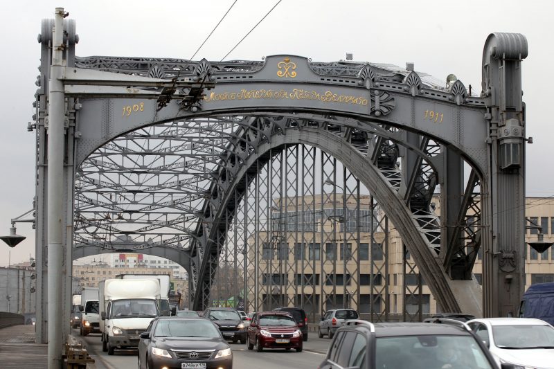 большеохтинский мост императора петра великого