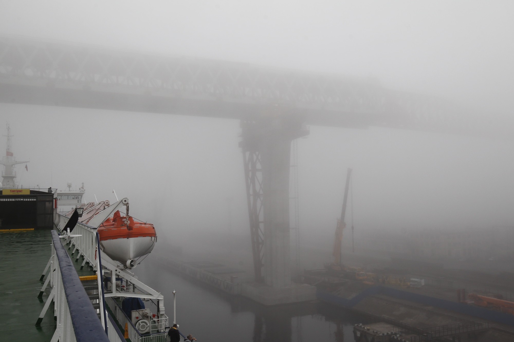 морской канал порт санкт-петербурга краны туман западный скоростной диаметр зсд мост