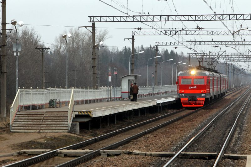 железная дорога железнодорожный транспорт электричка электропоезд станция платформа низовская