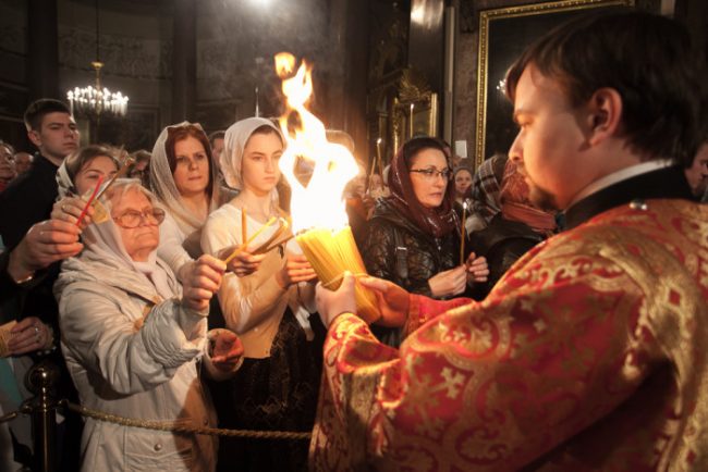 пасха православие церковь рпц  благодатный огонь