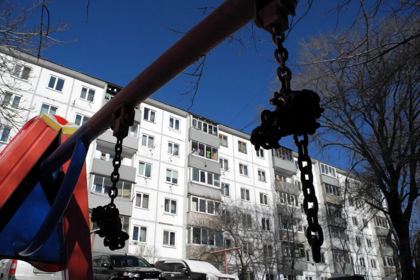 Хрущёвка - это человек, которому 27 лет. Как петербургская реновация скажется на городе и горожанах?