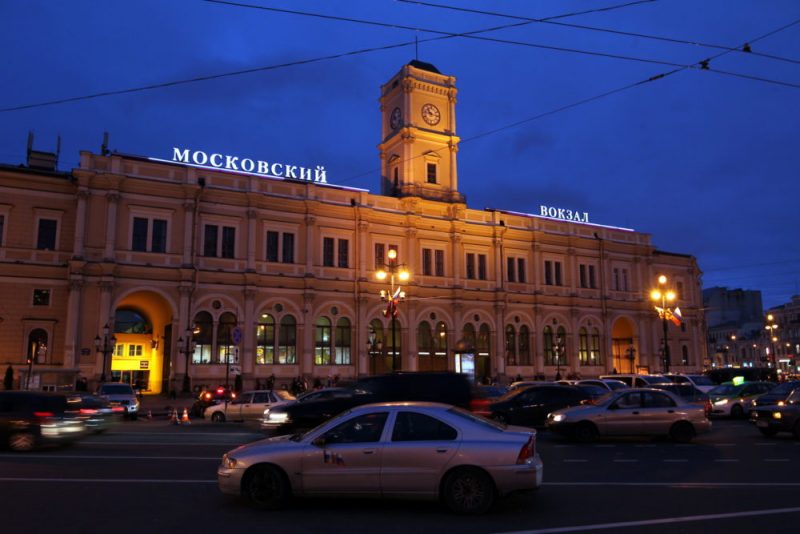 площадь восстания московский вокзал