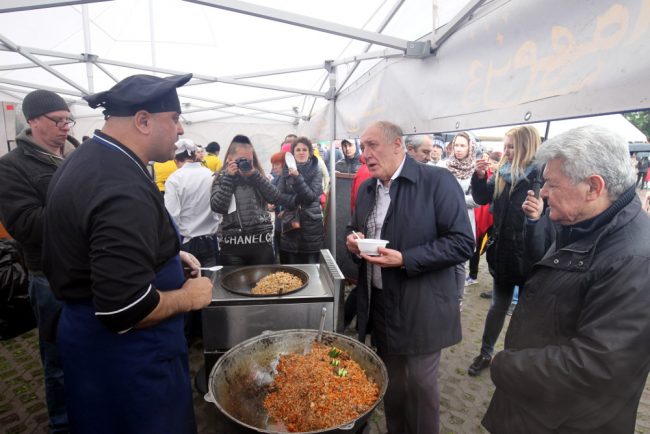 фестиваль национальных кухонь вице-губернатор александр говорунов плов