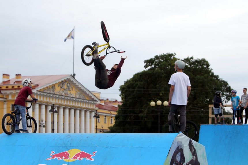 фестиваль экстремального спорта и молодёжных субкультур дворцовая площадь велоспорт велосипед