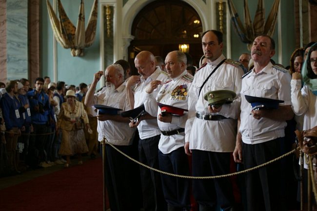 богослужение в петропавловском соборе казаки церковь рпц