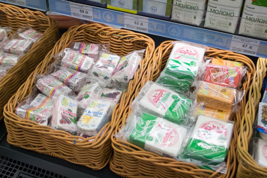 магазин супермаркет молочные продукты творог сырки покупки торговля