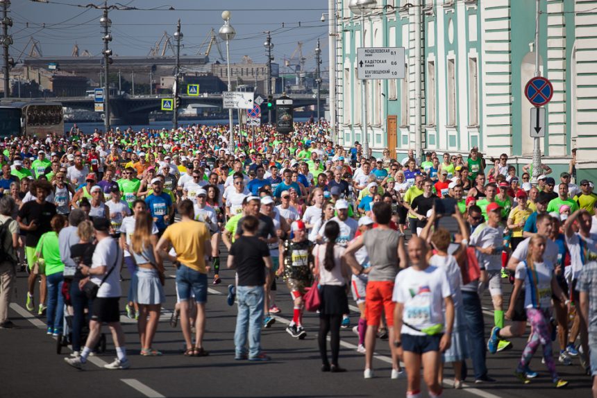 марафон "белые ночи" бег бегуны