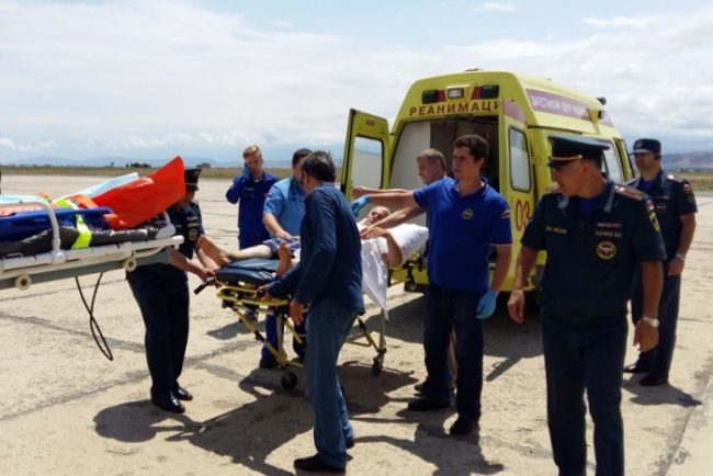 самолёт ан-148 мчс санитарная эвакуация махачкала санкт-петербург больные пациенты скорая помощь