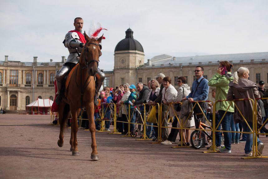гатчинская быль реконструкция гмз гатчина костюмы конный спорт