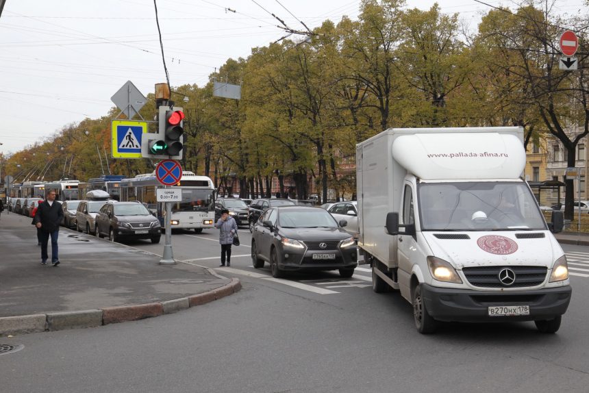 ДТП авария троллейбусы пробка конногвардейский бульвар