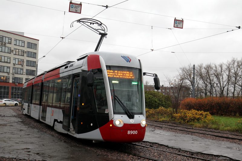 новый трамвай Alstom Citadis 301 CIS кольцо у завода северная верфь