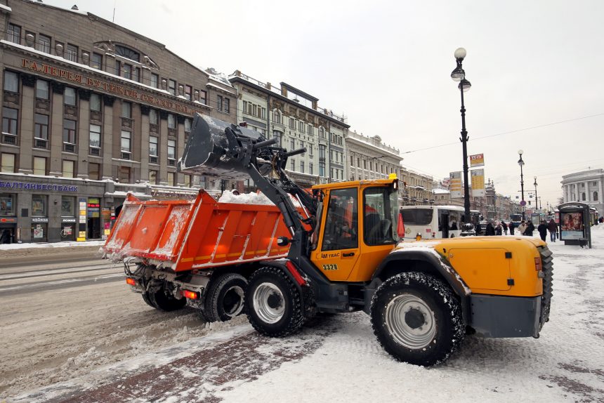 уборка снега невский проспект