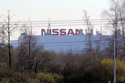 автозавод Nissan промышленность автосборка автомобили