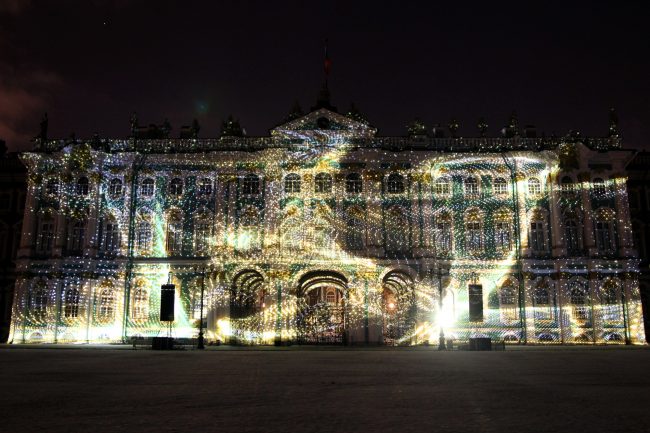 световое проекционное шоу мистерия света эрмитаж дворцовая площадь
