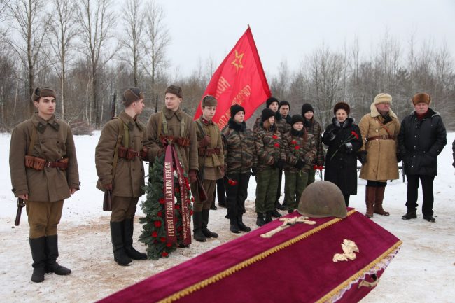 захоронение бойцов красной армии мемориал корчмино посёлок сапёрный великая отечественная война
