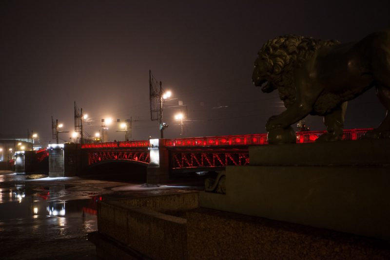красный дворцовый мост китайский новый год