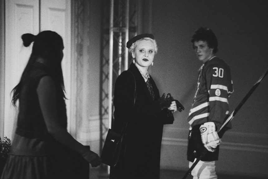 спектакль "Временно недоступен" тЮЗ