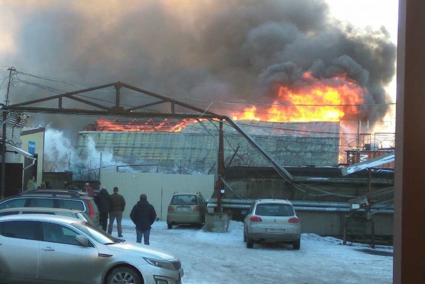 пожар склад митрофаньевский тупик