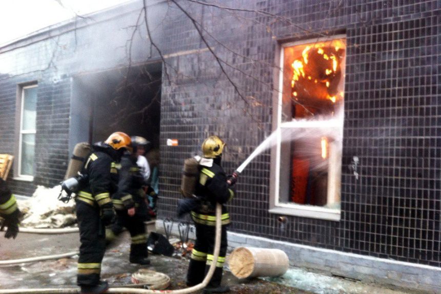 пожар склады обводный канал гу мчс