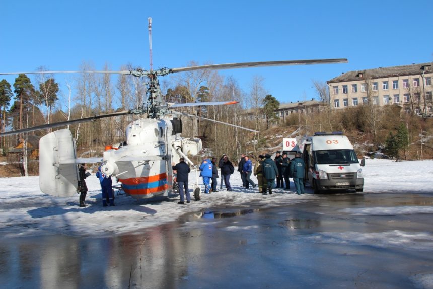 вертолёт мчс спасатели скорая помощь дтп выборгский район ленобласть