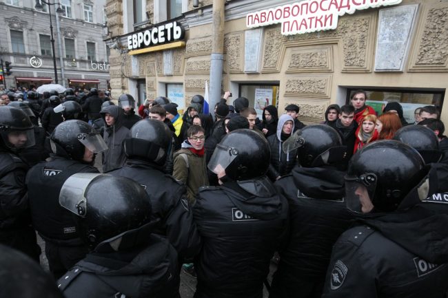 полиция омон задержание оппозиция площадь восстания