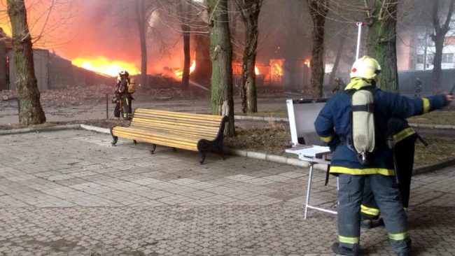 пожар склады улица салова гу мчс по петербургу огонь чп