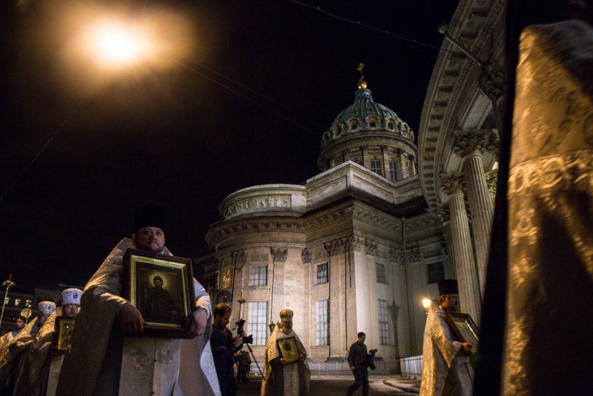 Фотосессия у Казанского собора СПБ