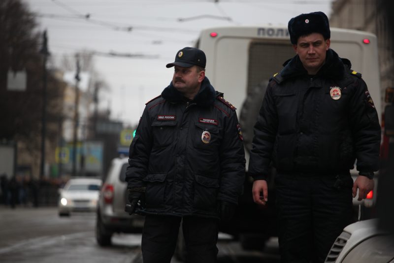 полиция дпс оцепление теракты взрывы в метро петербурга