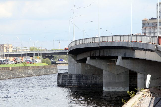 дорожное строительство дорожные работы набережная обводного канала мост через Французский ковш
