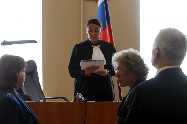 Октябрьский районный суд судья Елена Николаева дело о референдуме по Исаакиевскому собору