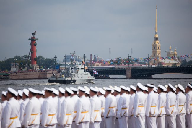 парад день военно-морского флота вмф моряки военные корабли